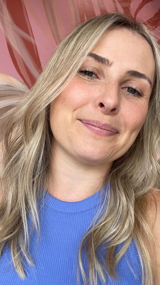 Its all about confidence baby 🌟

Hair by Annie 

#blondehair #blondebabe #blondespecialist #lorealpro #brisbanehairdresser #colourspecialist #ashgrovehairdressers