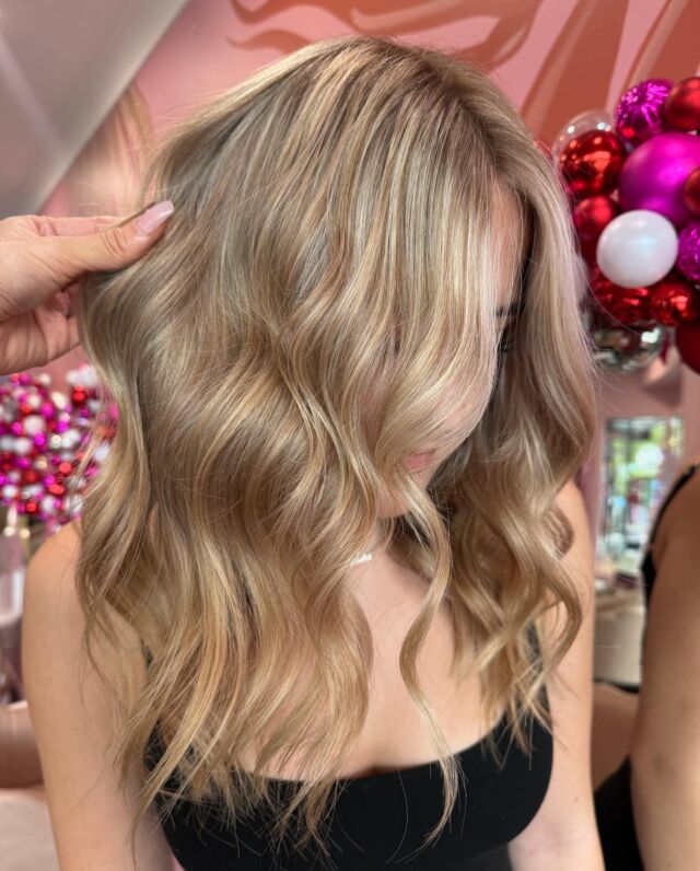 Sun-kissed and effortlessly blended; a full head of foils with a soft basin balayage for the perfect lived-in blonde look 💗✨

Colour and StyleCut by Shez
Book your next appointment with our talented new stylist today! 

#oldmoney #livedinblonde #blondespecialists #brisbanehairstylist #wellahair #behindthechair