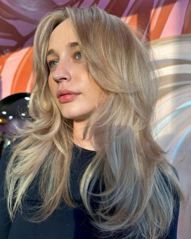 Because every great story deserves a rewind⏮️
 #tbtuesday 

Always our muse @matildarodgers 🦋

Hair by @amy_urbanchic_ 

#hairgoals #hairtransformation #haircolour #curlyhair #hairgoals #blondehair #hairinspiration #blonde #blondebombshell #bouncyhair #blowout#wellahair #wellacolouranz #blondespecialists