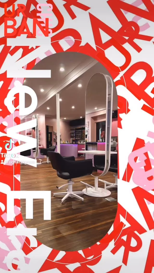 Obsessed isn’t strong enough 🩷 

#ourpinkera #uc #brisbanehairsalon #barbiedreamhouse