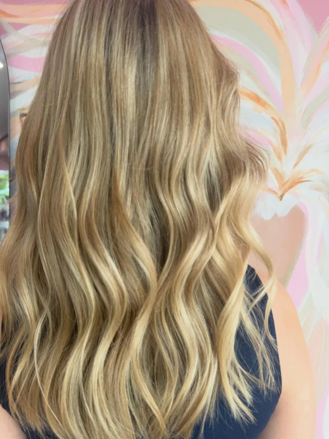 Just gave my locks a Soft Blonde Refresh ✨

Hair By Shez 

#blondesofinstagram #blondeme #blonderefresh #ashgrove