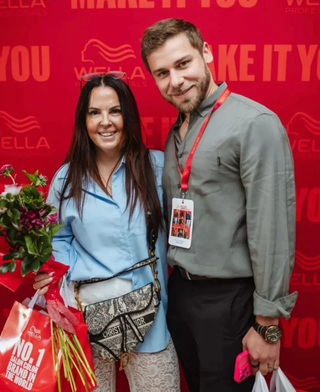 POV: You leave Wella Red Connect with a goodie bag and 10 new ideas 💡🛍️
Always the best energy, the best people and the best sneak peeks at what’s launching next ✨
@wellapro_anz