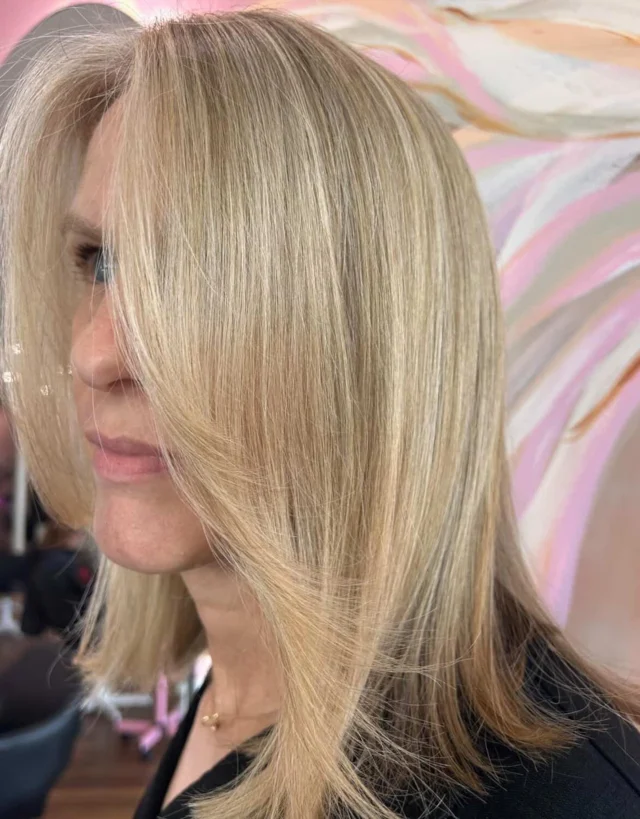 Joining the UC GALS and bringing the blonde swag 
Shout out to our girl Georgia 💕

#blondhair #blondesofinstagram #blondespecialists #wellablonde