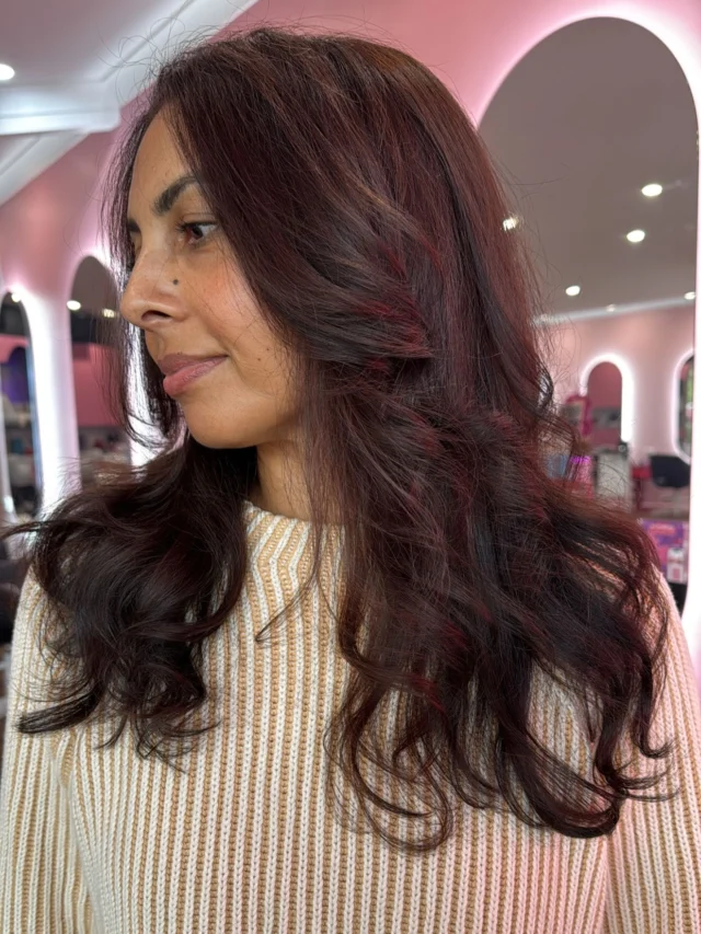 🤎 Brunette by Tucker Wetmore…
Brunette by UC ✨

Hair By @amy_urbanchic_ 
Using @wellapro_anz #colourtouch 

#brisbane #brunette #ashgrove