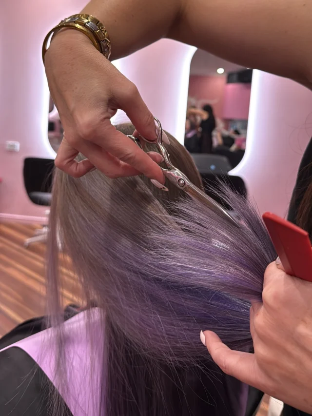 We don’t just colour hair... we perfect it 💜
Every snip has a purpose…
Every section is intentional…
Every detail matters…
Because luxury is in the little things ✨
