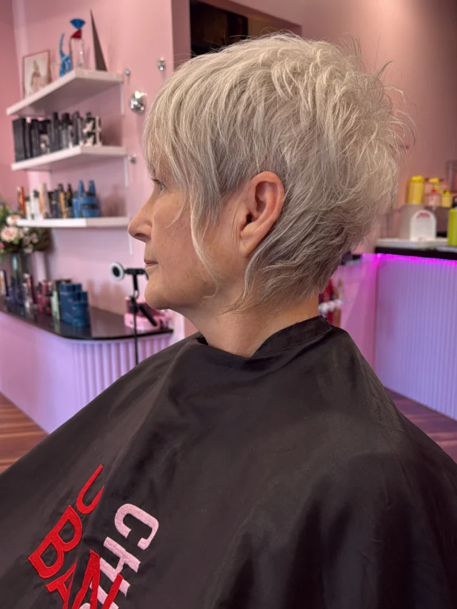 Silver …but make it  Kinda Chic 🤍✨

We love the softness and texture in this beautiful pixie…
Wispy through the front…perfectly shaped around the nape and full of effortless movement! 

Proof that short hair can still have so much personality ✔️

Hair By @amy_urbanchic_